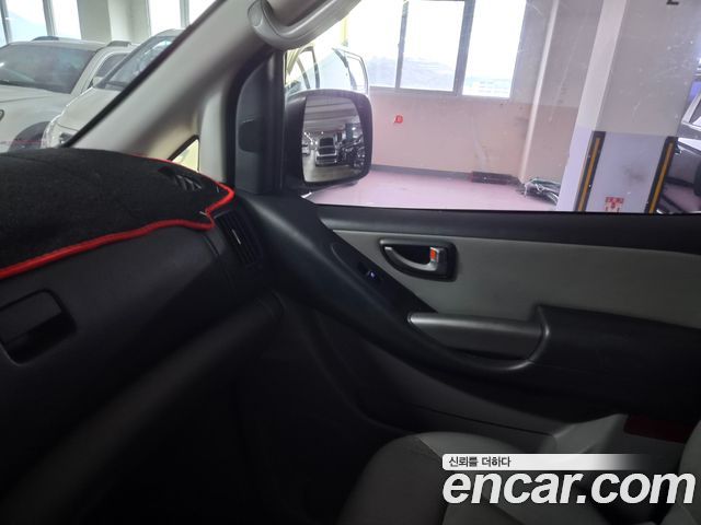 Hyundai Starex 2017 — photo 5