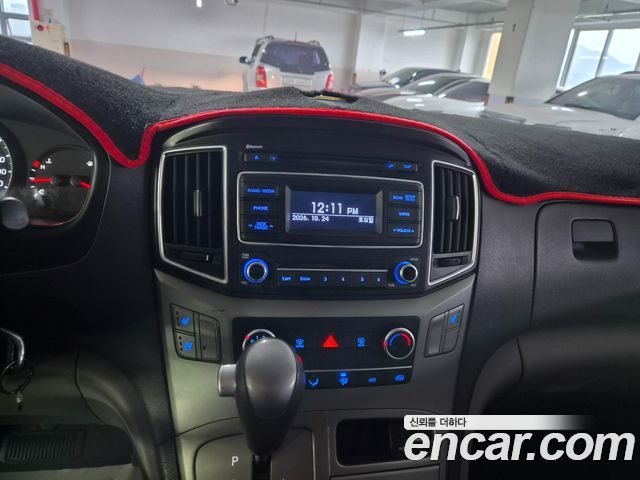 Hyundai Starex 2017 — photo 6