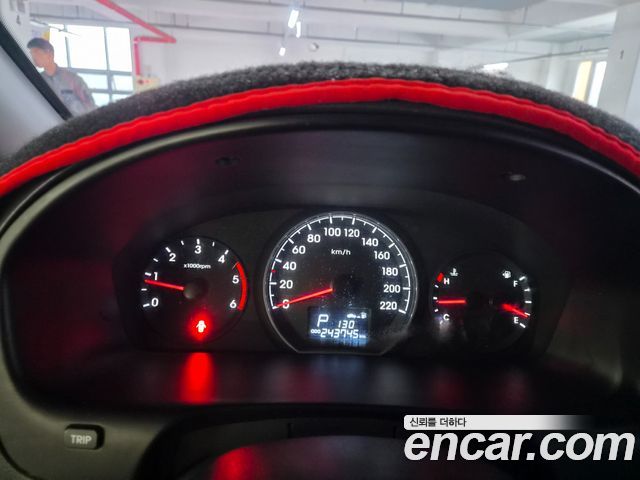 Hyundai Starex 2017 — photo 9