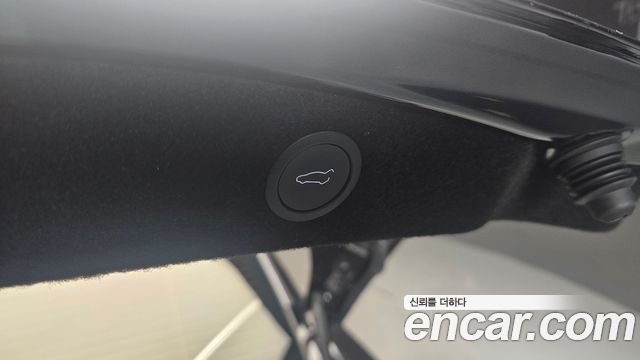 Tesla Model 3 2025 — photo 20