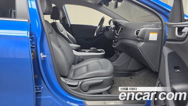 Hyundai Ioniq 2018 — photo 11