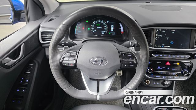 Hyundai Ioniq 2018 — photo 13