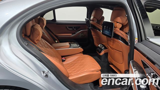 Mercedes-Benz S-Class 2021 — photo 17