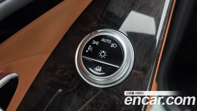 Mercedes-Benz S-Class 2021 — photo 28
