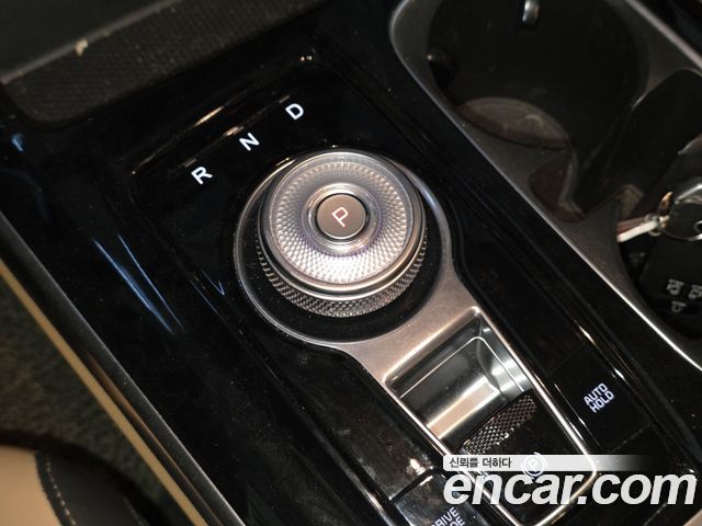 Kia Canival 2021 — photo 10