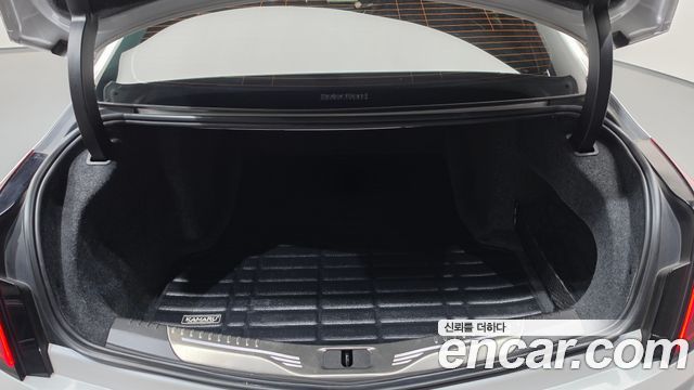Cadillac CT6 2019 — photo 27
