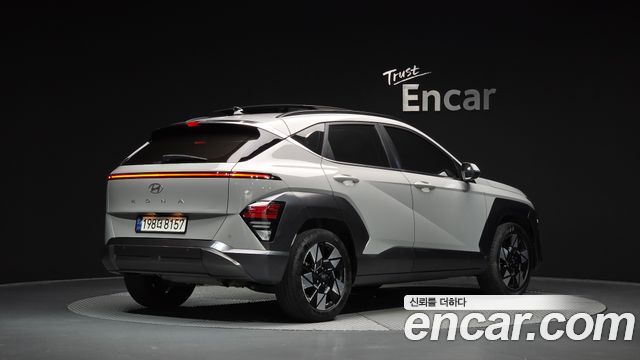 Hyundai Kona 2023 — photo 2