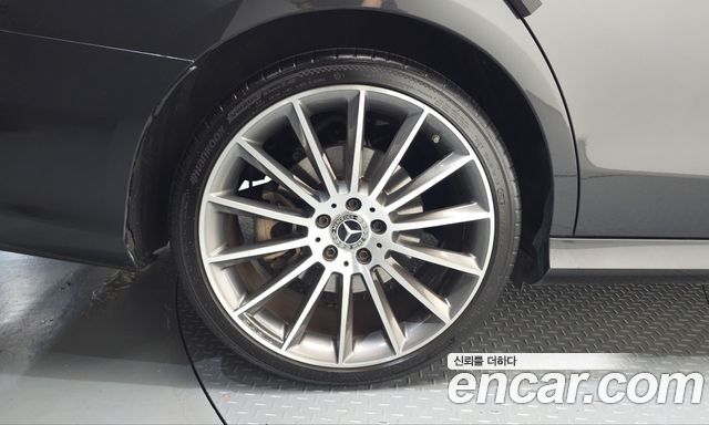 Mercedes-Benz E-Class 2021 — photo 5
