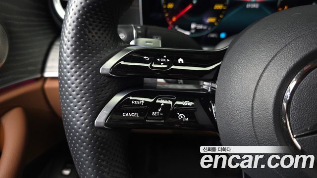 Mercedes-Benz E-Class 2021 — photo 22