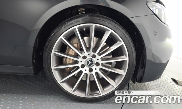 Mercedes-Benz E-Class 2021 — photo 7