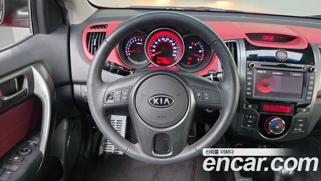 Kia Porte 2010 — photo 13