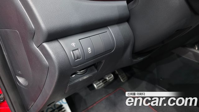 Kia Porte 2010 — photo 15