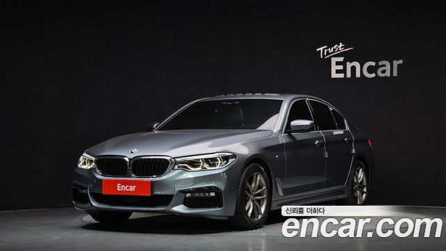 BMW 5-Series 2018 — photo 1