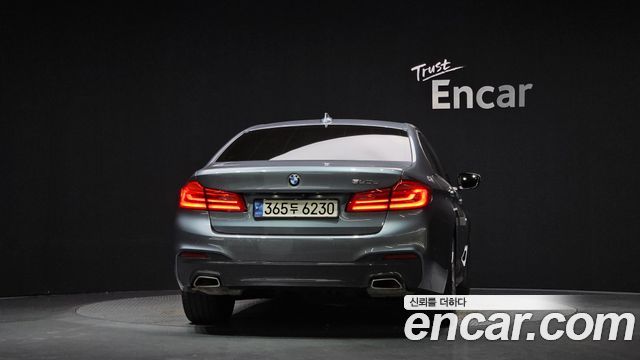 BMW 5-Series 2018 — photo 4