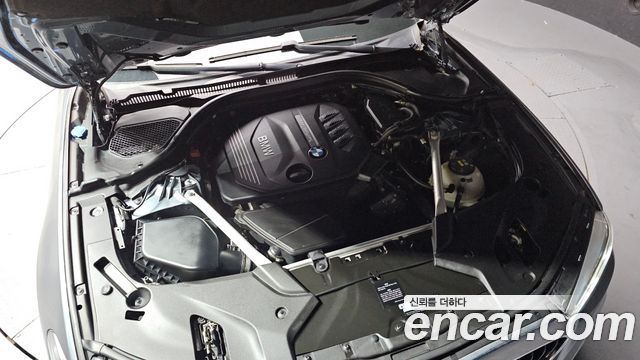 BMW 5-Series 2018 — photo 6