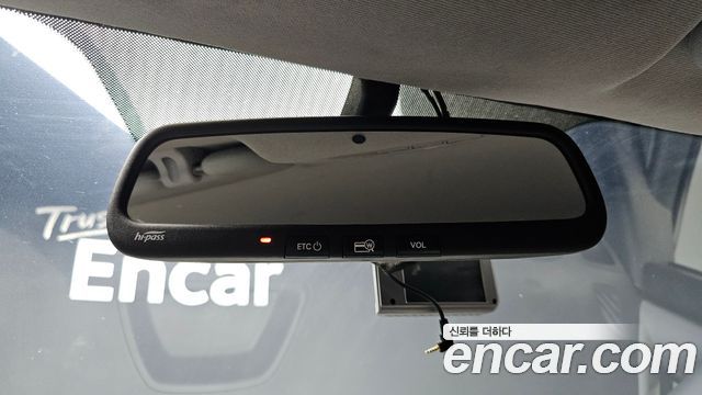 Hyundai Starex 2017 — photo 24