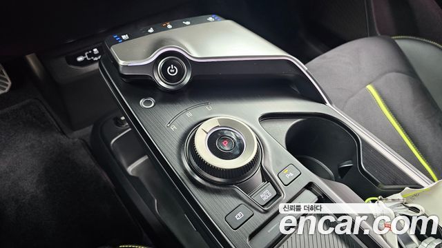 Kia EV6 2025 — photo 9