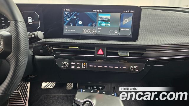 Kia EV6 2025 — photo 12