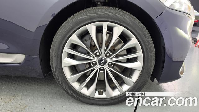 Kia K9 2024 — photo 7