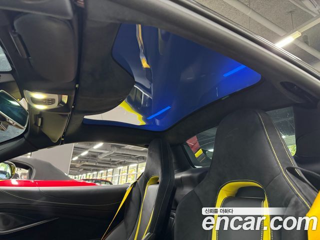 Mclaren 720S 2020 — photo 7
