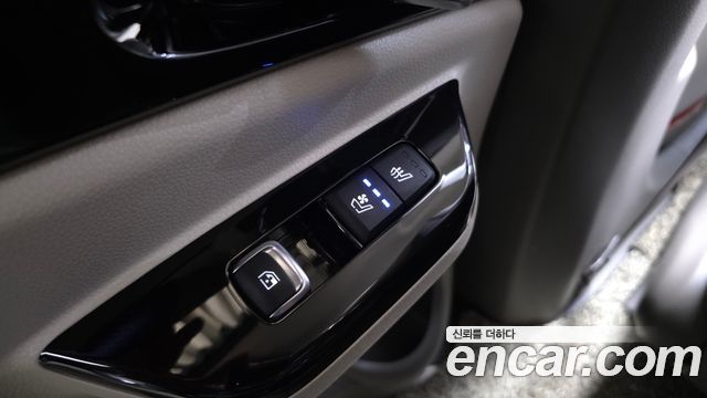 Kia Canival 2023 — photo 25