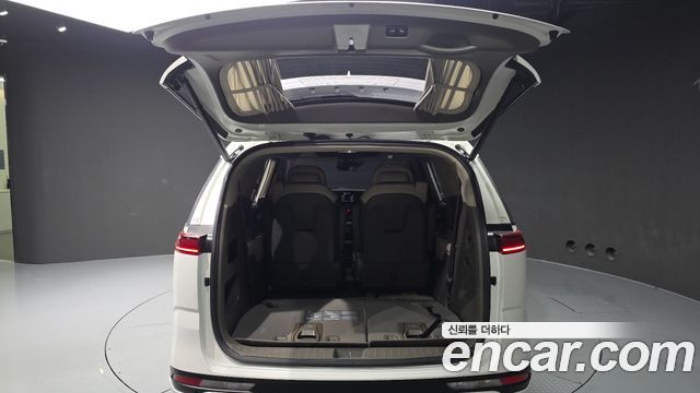 Kia Canival 2023 — photo 26
