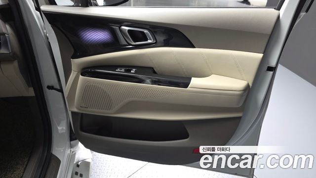 Kia Canival 2023 — photo 14