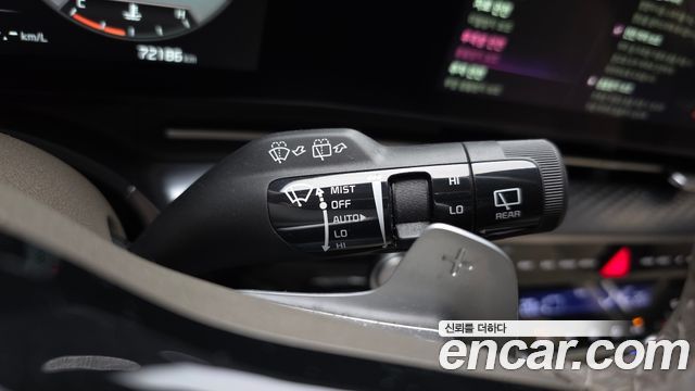 Kia Canival 2023 — photo 27