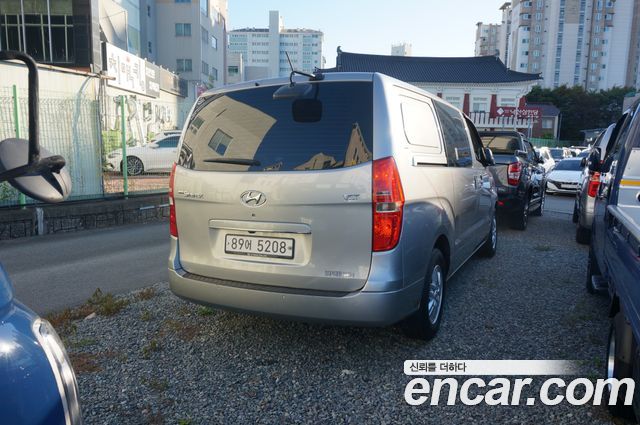 Hyundai Starex 2021 — photo 2