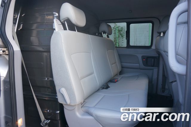 Hyundai Starex 2021 — photo 13