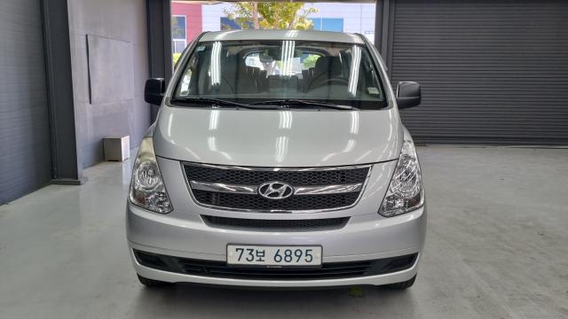 Hyundai Starex 2010 — photo 3