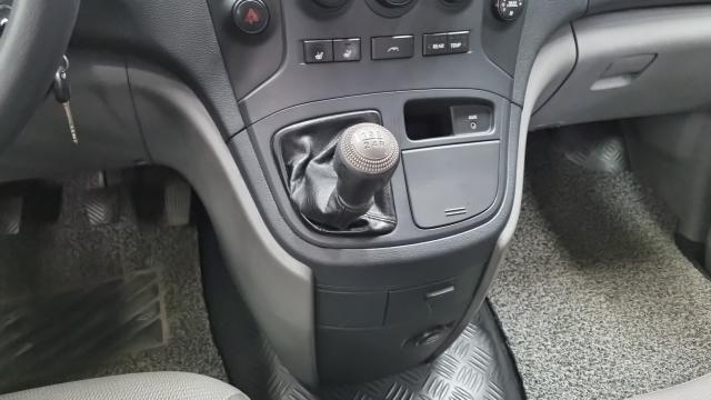 Hyundai Starex 2010 — photo 9