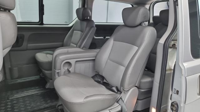 Hyundai Starex 2010 — photo 11