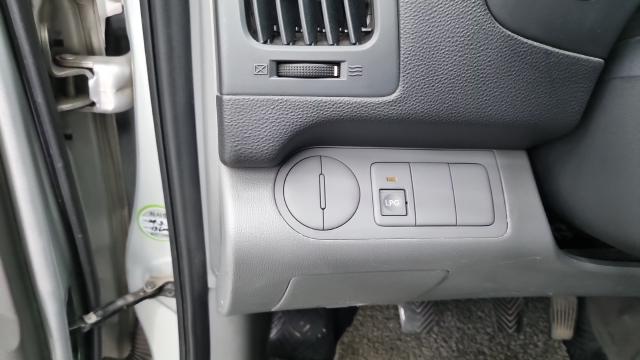 Hyundai Starex 2010 — photo 17