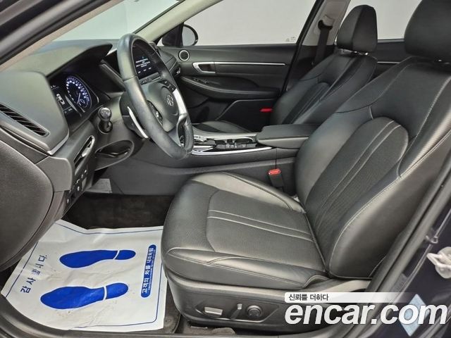 Hyundai Sonata 2023 — photo 11