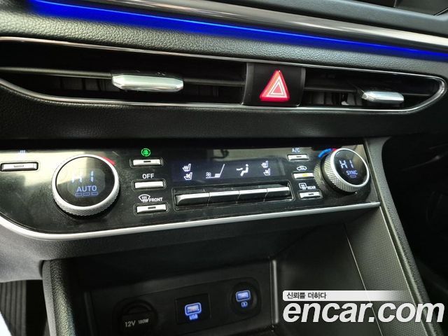 Hyundai Sonata 2023 — photo 17