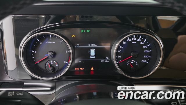 Kia Canival 2021 — photo 11