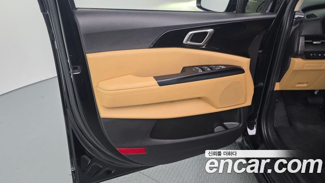 Kia Canival 2021 — photo 14