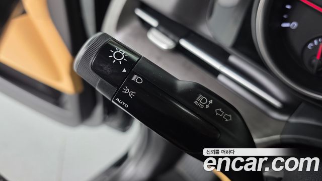 Kia Canival 2021 — photo 27