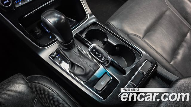 Hyundai Grandeur 2017 — photo 12
