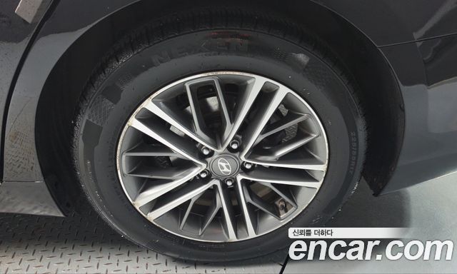 Hyundai Grandeur 2017 — photo 7