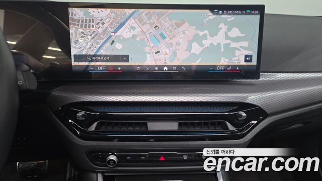 BMW 3-Series 2025 — photo 19