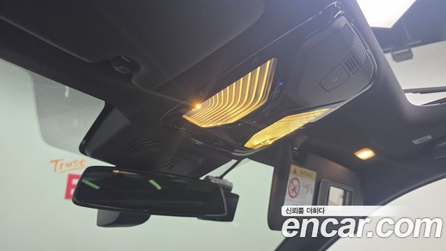 BMW 3-Series 2025 — photo 22
