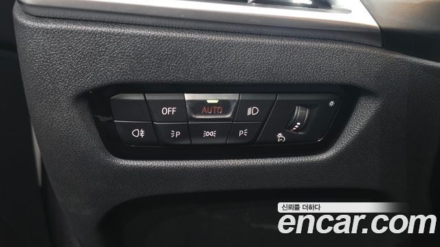 BMW 3-Series 2025 — photo 26