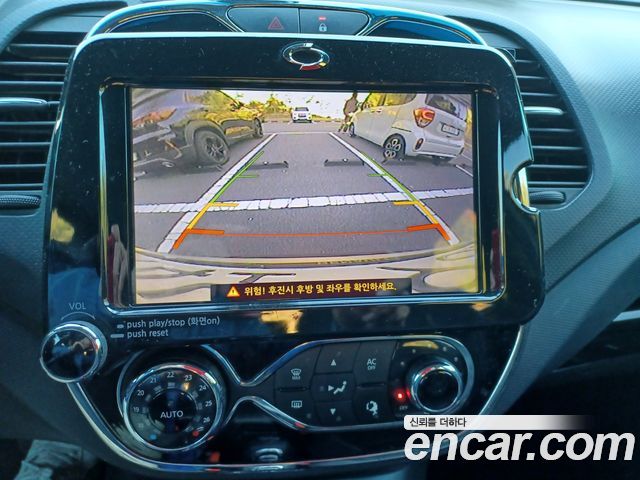 Renault Korea QM3 2014 — photo 14