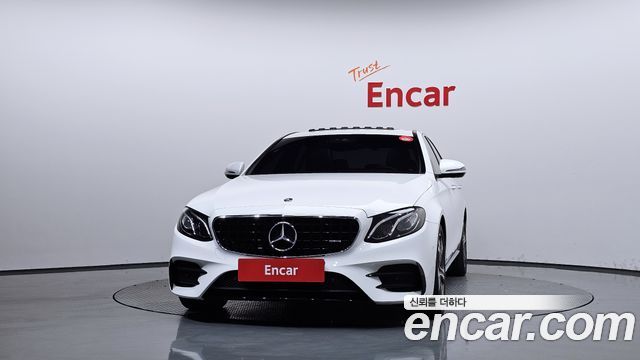 Mercedes-Benz E-Class 2019 — photo 3