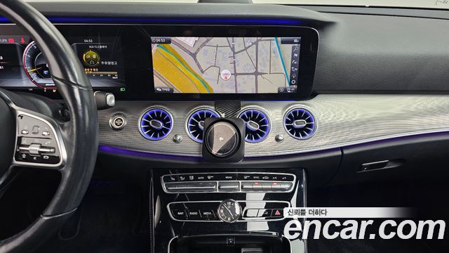 Mercedes-Benz E-Class 2019 — photo 18