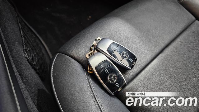 Mercedes-Benz E-Class 2019 — photo 21