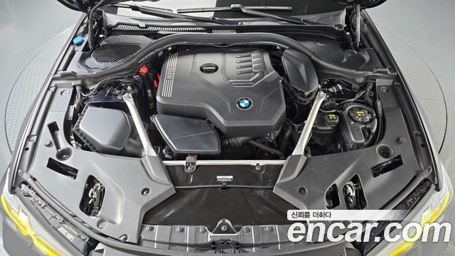 BMW 5-Series 2022 — photo 6