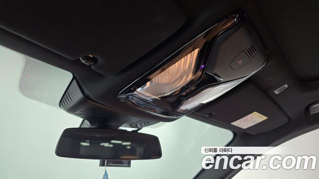 BMW 5-Series 2022 — photo 21